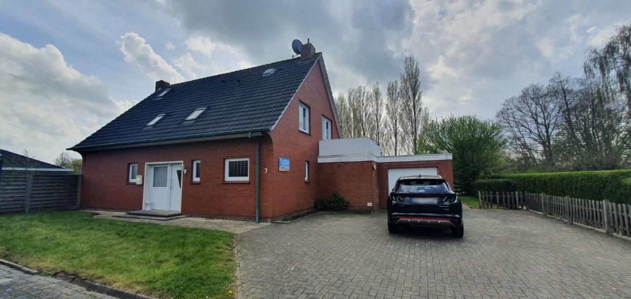 Ferienhaus Am Wellenpark Norddeich Esterno foto